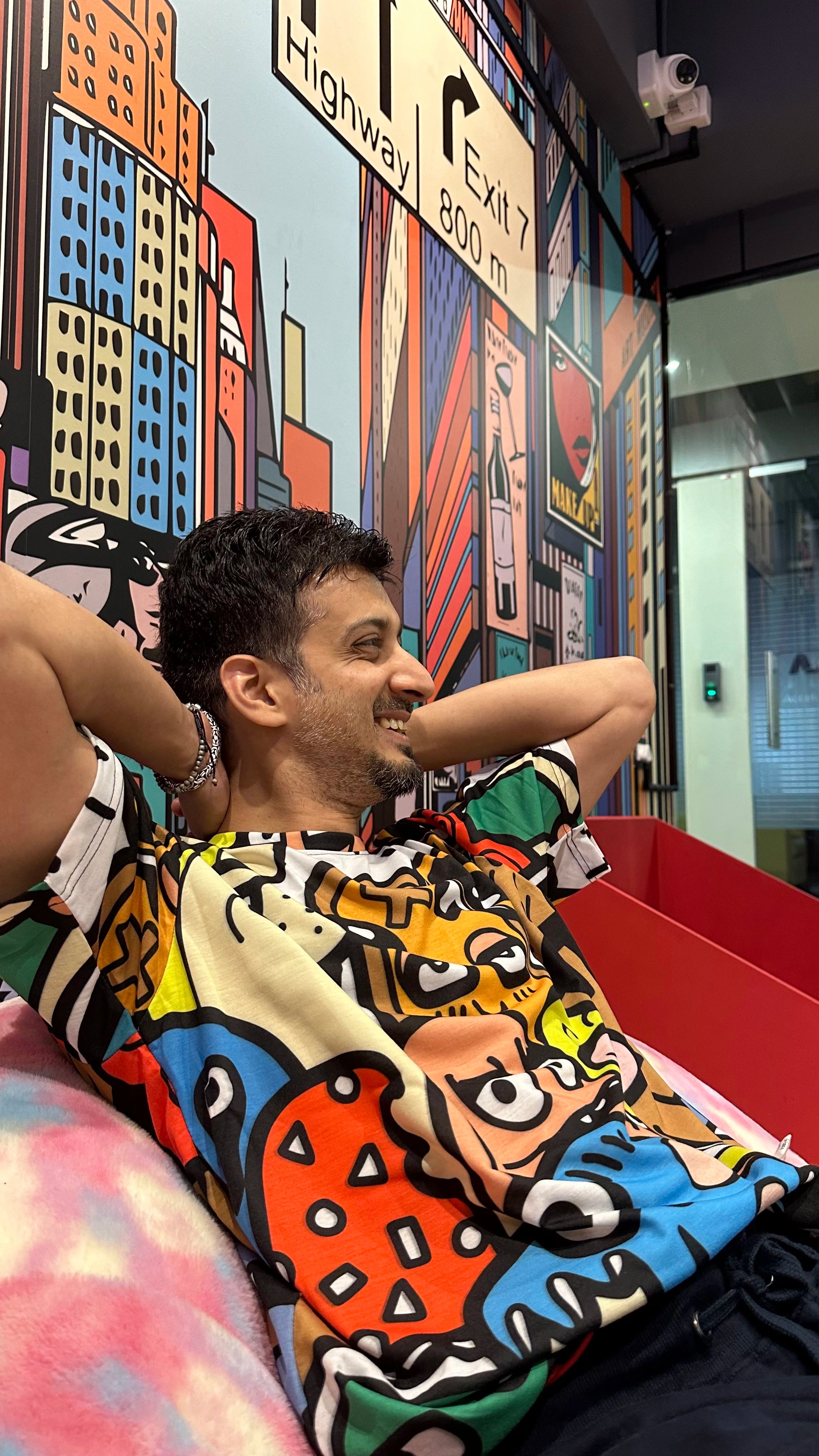 Riddle Me Men’s T-Shirt – Close-up of Print